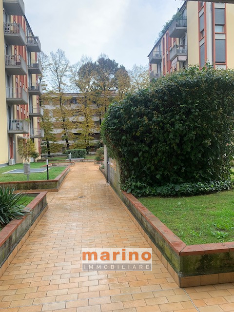 PADOVA VIA NAZARETH 
Ufficio al piano terra in ottimo contesto condominiale con servizio di porti...