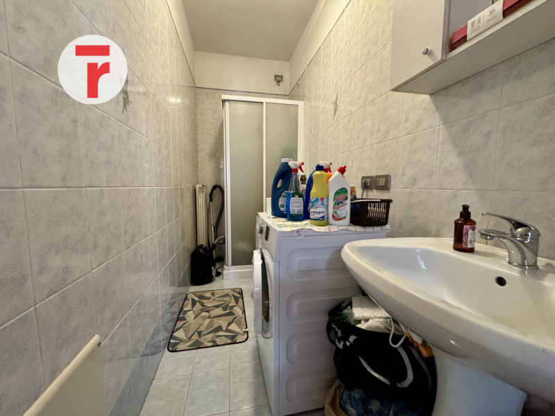 Campodarsego - loc. Reschigliano. Proponiamo in vendita appartamento al primo piano in un condomi...