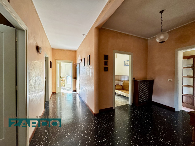 Rif. A-228 NE (per info 350 5383983 | Giacomo )

In posizione comoda e centrale a Riese Pio X, pr...