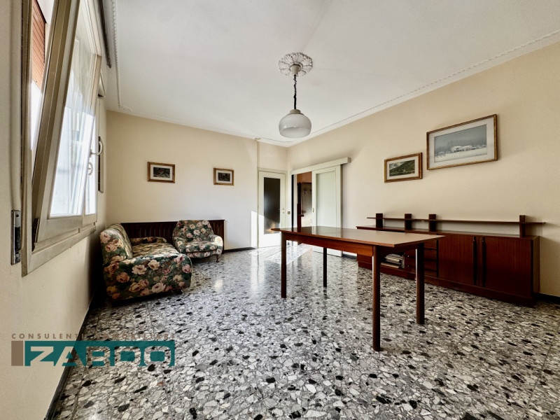 Rif. A-228 NE (per info 350 5383983 | Giacomo )

In posizione comoda e centrale a Riese Pio X, pr...