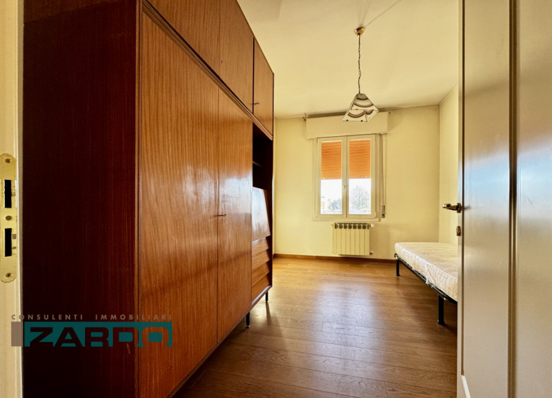 Rif. A-230 NE (per info 350 5383983 | Giacomo)

Comode al centro di Riese Pio X, proponiamo in ve...