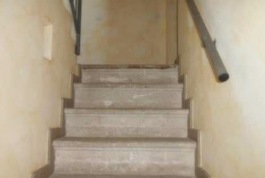 Rif. A.A.42-241

Vendita all'asta - appartamento al 2° piano con cantina in data 16 dicembre  202...