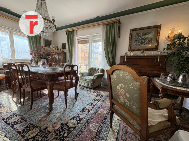 Casa singola situata in zona Stanga / Pio X, in posizione comoda al centro città, alla nuova line...