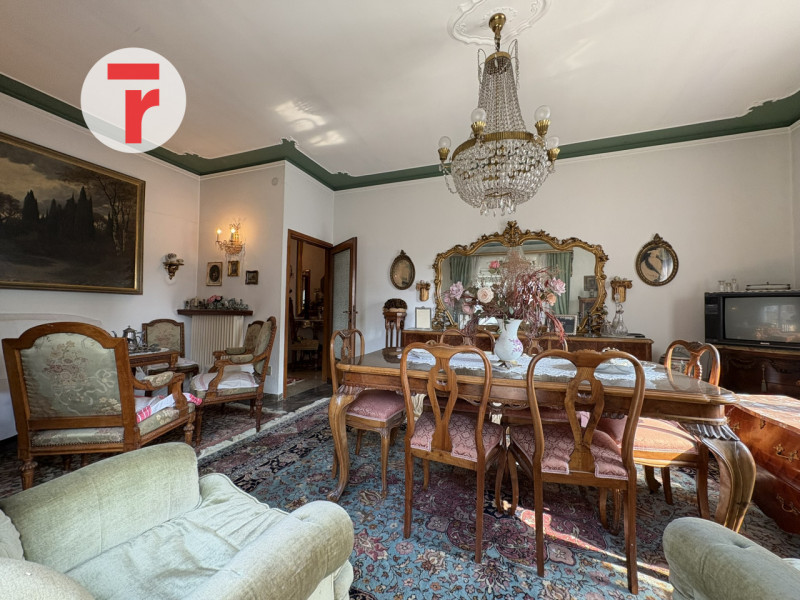 Casa singola situata in zona Stanga / Pio X, in posizione comoda al centro città, alla nuova line...