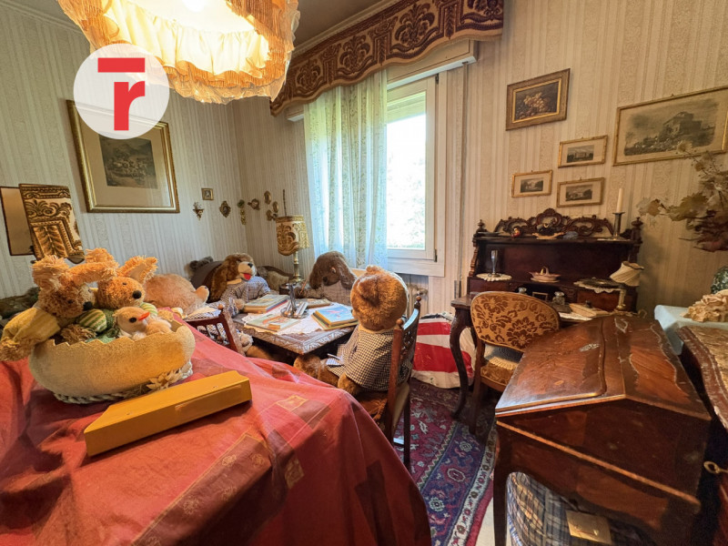 Casa singola situata in zona Stanga / Pio X, in posizione comoda al centro città, alla nuova line...