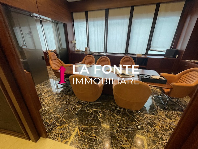 Scopri questa straordinaria opportunità di affitto nel cuore di Pianiga, nella zona strategica di...