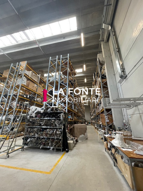 Scopri questa straordinaria opportunità di affitto nel cuore di Pianiga, nella zona strategica di...