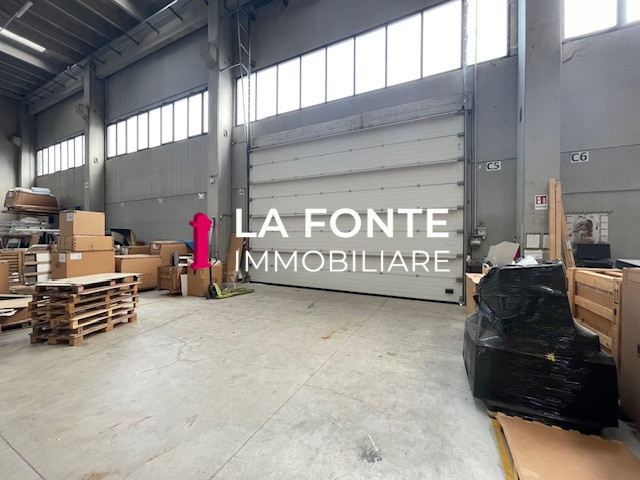 Scopri questa straordinaria opportunità di affitto nel cuore di Pianiga, nella zona strategica di...