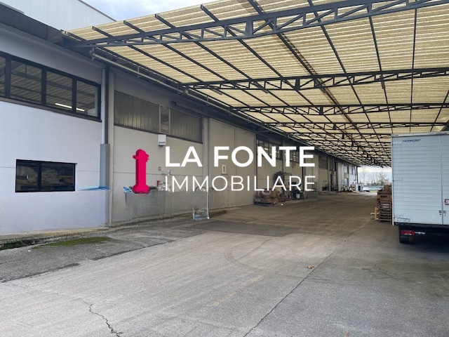 Scopri questa straordinaria opportunità di affitto nel cuore di Pianiga, nella zona strategica di...