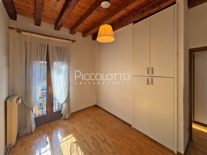 Rif. V5399 - In suggestiva posizione nel cuore del centro storico di Asolo, esclusivo appartament...