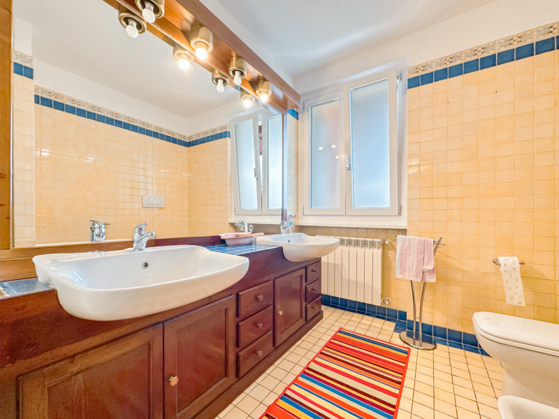 Villa for sale in Colazza, overlooking Lake Maggiore