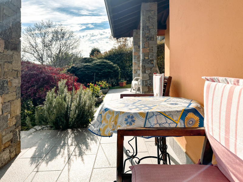 Villa for sale in Colazza, overlooking Lake Maggiore