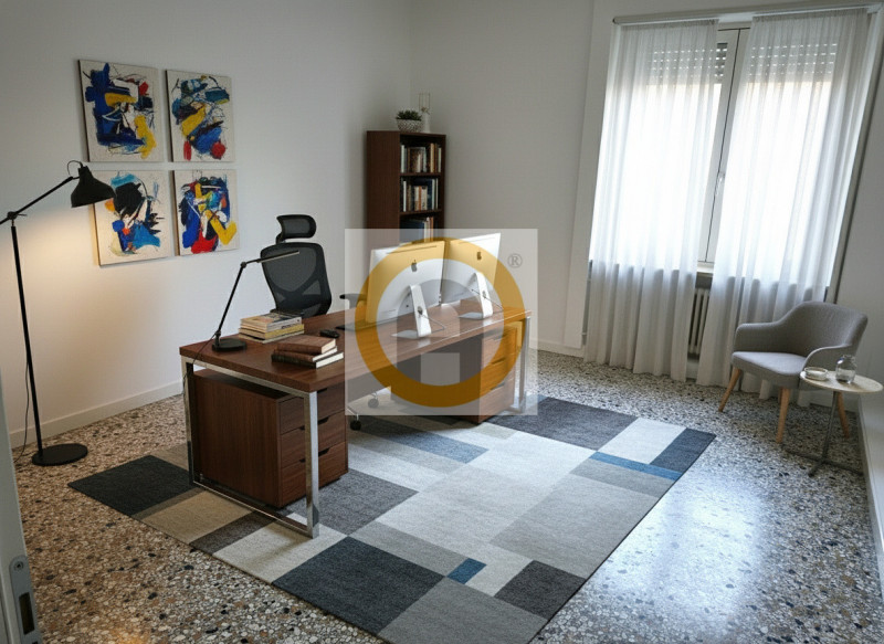 Nel cuore di Bassano del Grappa, proponiamo in affitto un elegante e spazioso ufficio di circa 14...