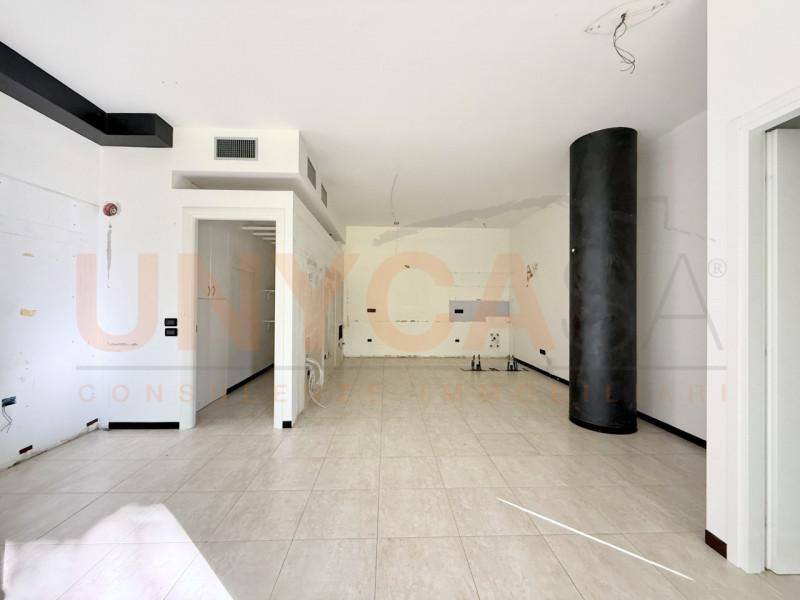 RUBANO: proponiamo in vendita un negozio ideale per chi desidera avviare o trasferire la propria ...