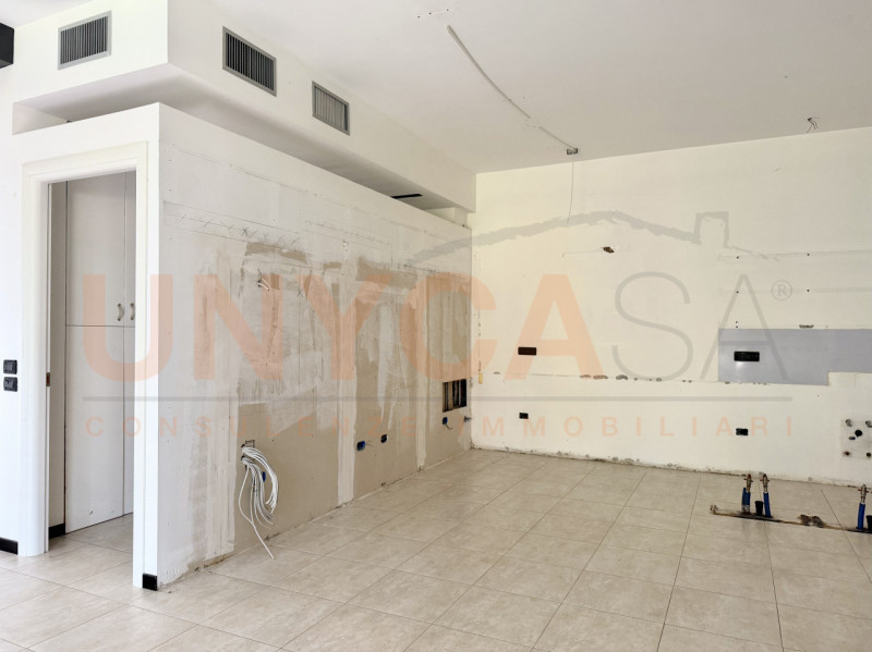 RUBANO: proponiamo in vendita un negozio ideale per chi desidera avviare o trasferire la propria ...