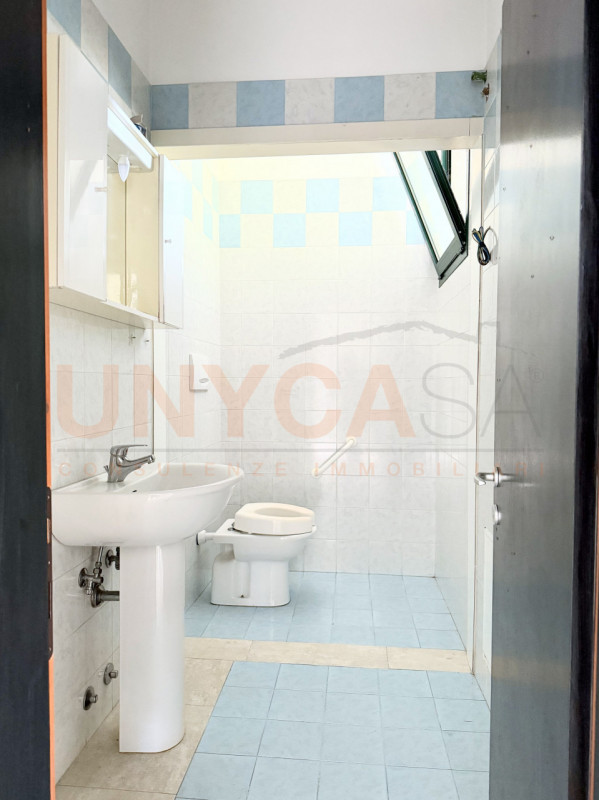 RUBANO: proponiamo in vendita un negozio ideale per chi desidera avviare o trasferire la propria ...