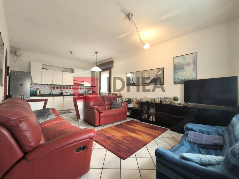 PREGANZIOL: FRESCADA

Inserito in piacevole contesto residenziale, nel cuore di Frescada, proponi...