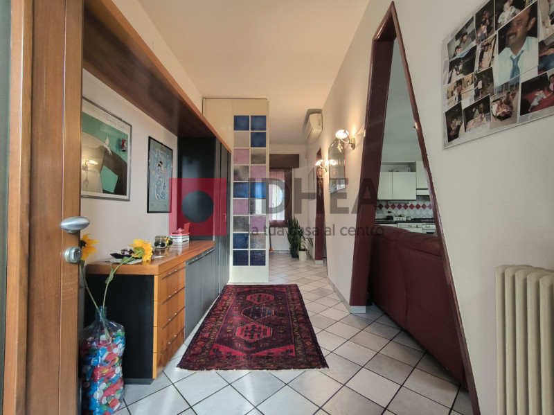 PREGANZIOL: FRESCADA

Inserito in piacevole contesto residenziale, nel cuore di Frescada, proponi...