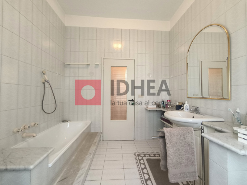 PREGANZIOL: FRESCADA

Inserito in piacevole contesto residenziale, nel cuore di Frescada, proponi...