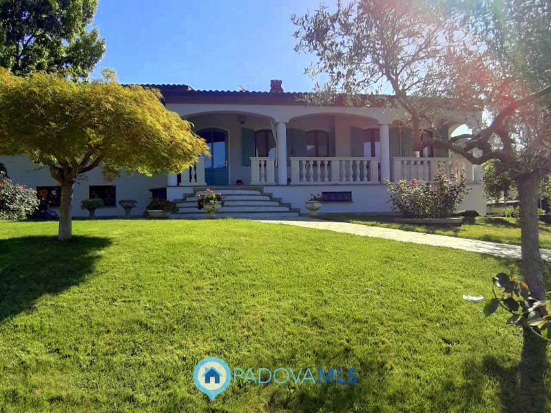 Immobile in esclusiva al Gruppo Padova MLS

Nel suggestivo Comune di Baone proponiamo in vendita ...