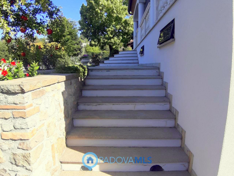 Immobile in esclusiva al Gruppo Padova MLS

Nel suggestivo Comune di Baone proponiamo in vendita ...