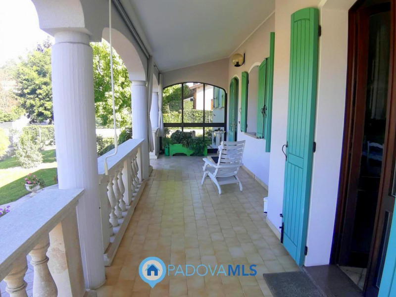 Immobile in esclusiva al Gruppo Padova MLS

Nel suggestivo Comune di Baone proponiamo in vendita ...