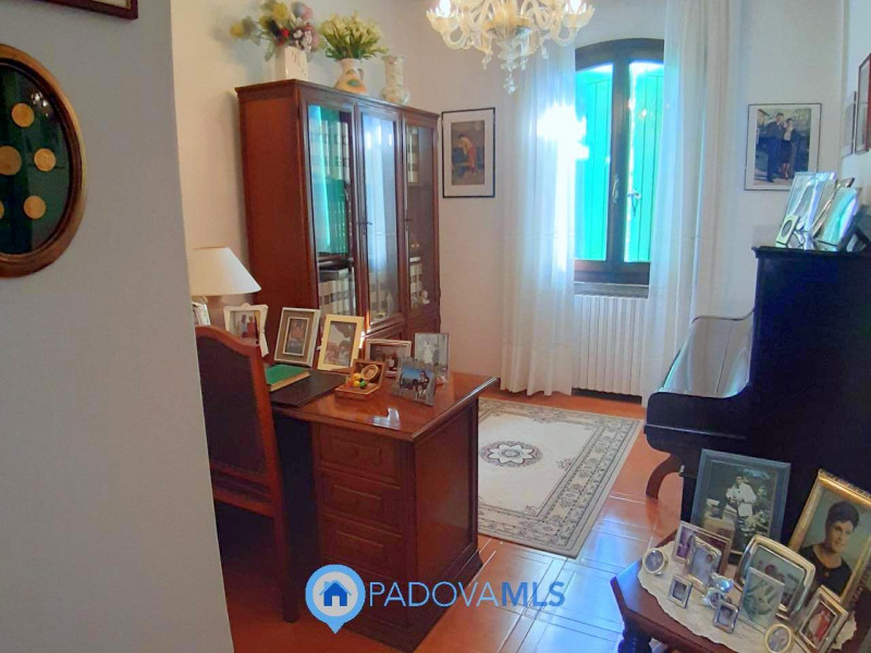 Immobile in esclusiva al Gruppo Padova MLS

Nel suggestivo Comune di Baone proponiamo in vendita ...