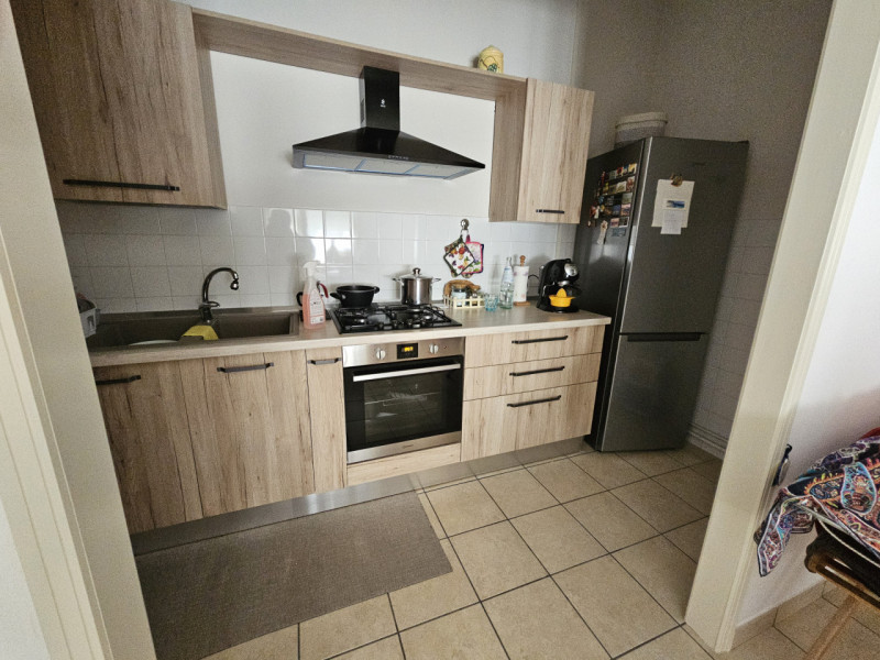 Scopri questa splendida mezza bifamiliare in vendita, situata nel cuore di Casale di Scodosia con...