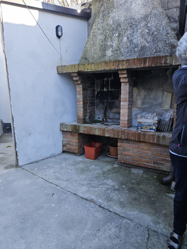 Scopri questa splendida mezza bifamiliare in vendita, situata nel cuore di Casale di Scodosia con...