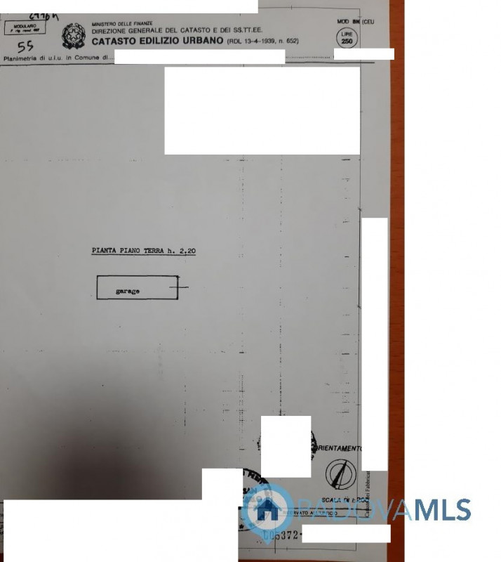 Immobile in esclusiva al Gruppo Padova MLS
In frazione San Bortolo proponiamo in vendita un'abita...