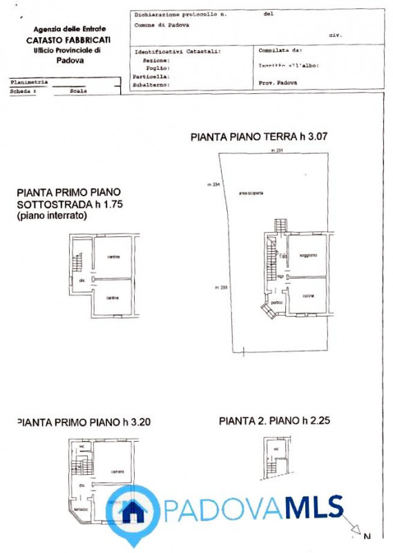 Immobile in esclusiva al Gruppo Padova MLS

Scopri questa affascinante bifamiliare situata nel cu...
