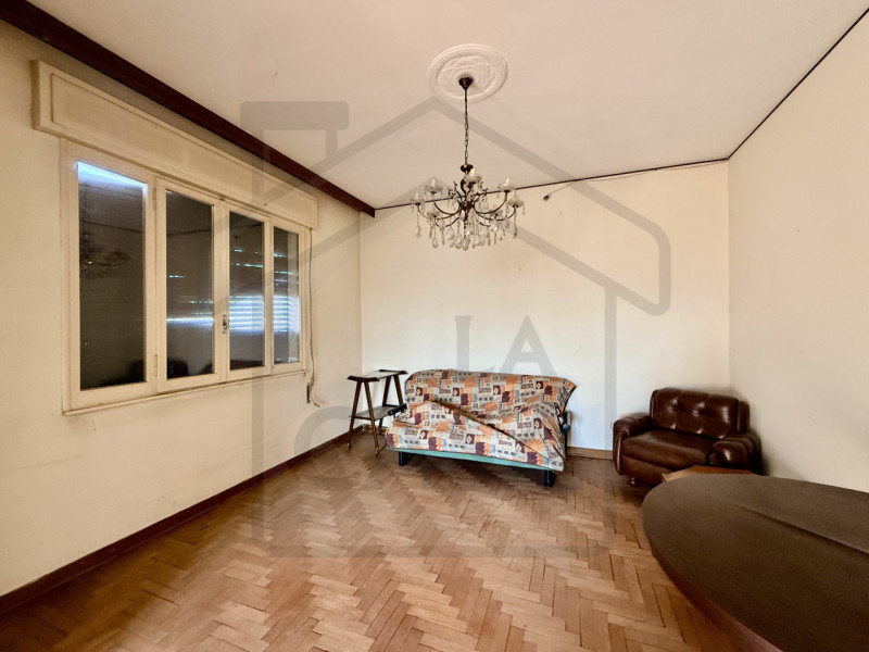 ABANO TERME - In una delle zone residenziali più tranquille e verdi di Abano Terme, nella frazion...