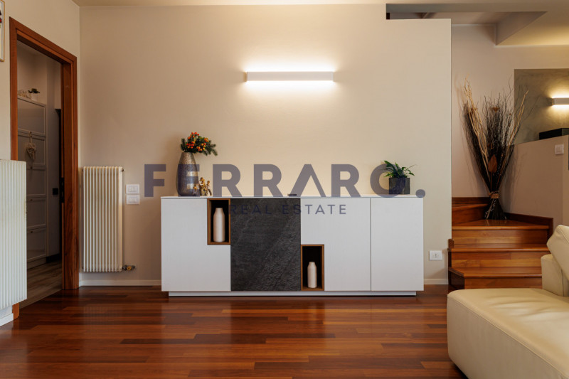 Treviso, Monigo. Codice IV9.

Proponiamo in vendita schiera di testa, ideale per chi desidera viv...