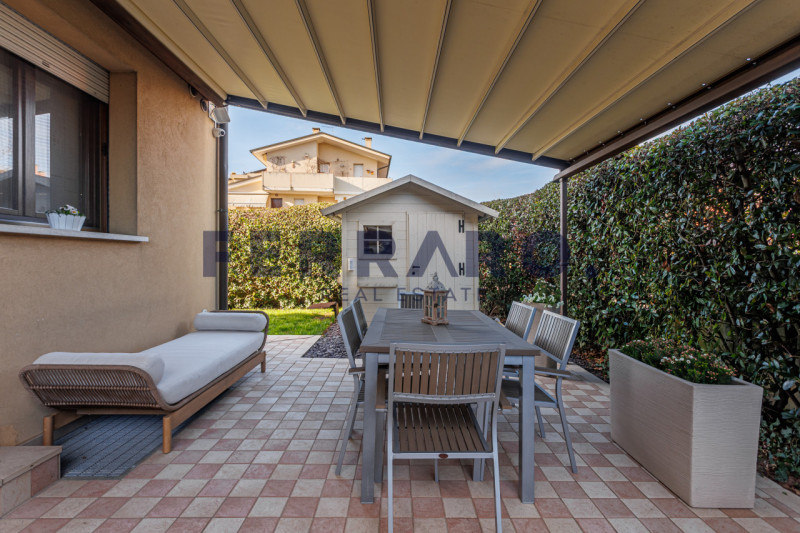 Treviso, Monigo. Codice IV9.

Proponiamo in vendita schiera di testa, ideale per chi desidera viv...