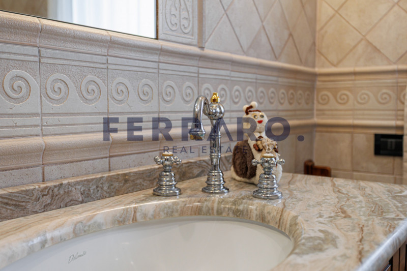 Treviso, Monigo. Codice IV9.

Proponiamo in vendita schiera di testa, ideale per chi desidera viv...