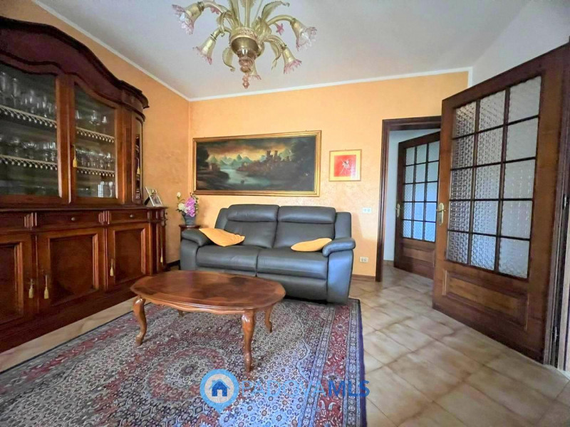 Immobile in esclusiva al Gruppo Padova MLS.

Se cerchi la tranquillità di una casa singola con un...