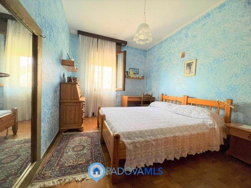 Immobile in esclusiva al Gruppo Padova MLS.

Se cerchi la tranquillità di una casa singola con un...