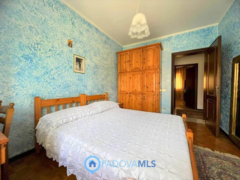 Immobile in esclusiva al Gruppo Padova MLS.

Se cerchi la tranquillità di una casa singola con un...