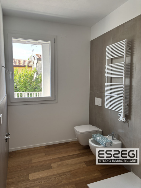 PADOVA- MADONNA PELLEGRINA: Appartamento in palazzina di sole 5 unità di nuova costruzione con ce...