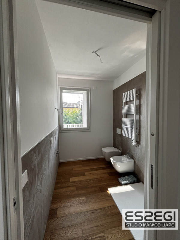 PADOVA- MADONNA PELLEGRINA: Appartamento in palazzina di sole 5 unità di nuova costruzione con ce...