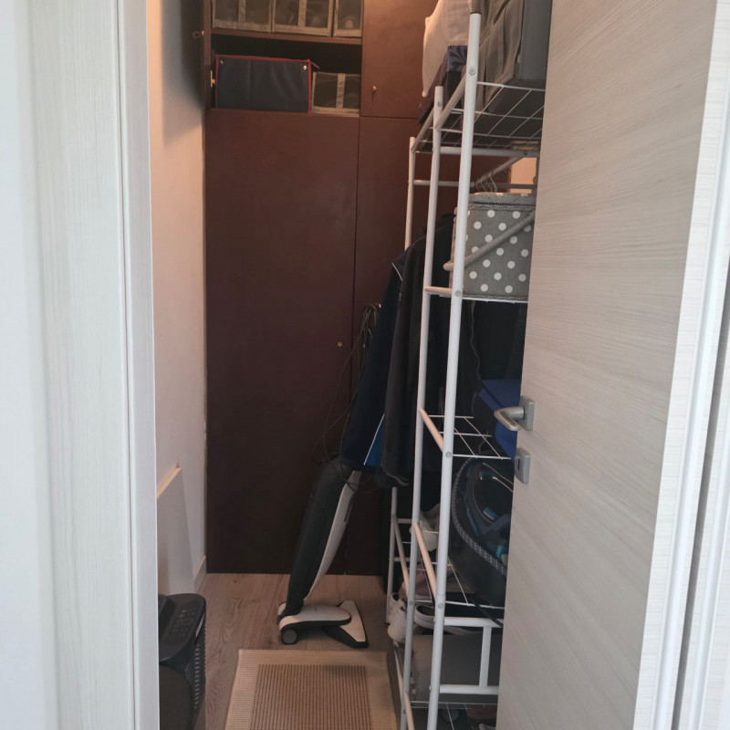 Sarego: in piccolo contesto di solo 6 unità vendesi ampio e luminoso appartamento recentemente ri...