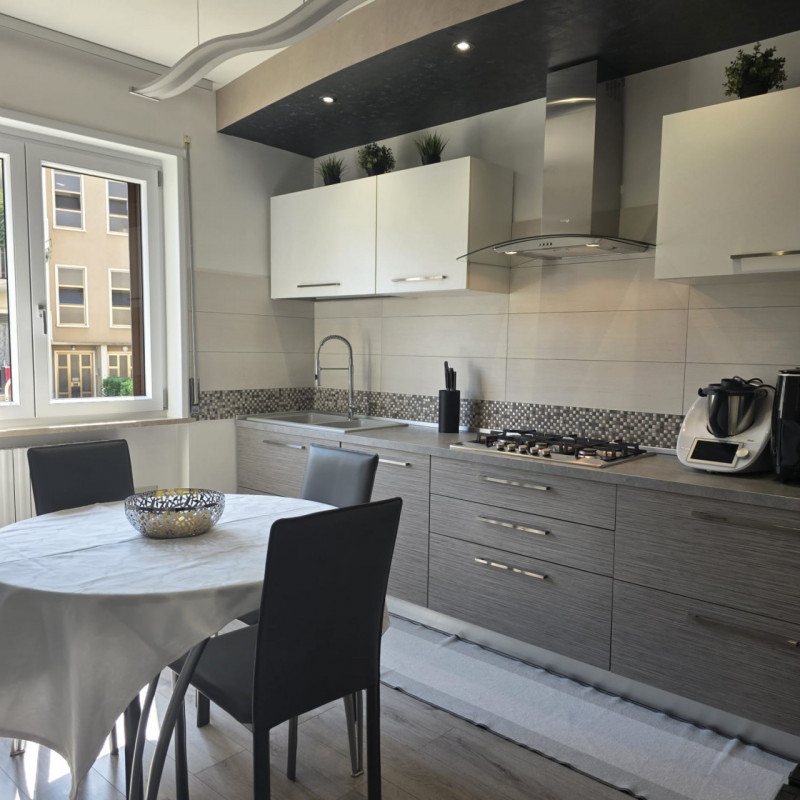 Sarego: in piccolo contesto di solo 6 unità vendesi ampio e luminoso appartamento recentemente ri...