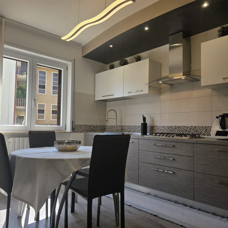 Sarego: in piccolo contesto di solo 6 unità vendesi ampio e luminoso appartamento recentemente ri...