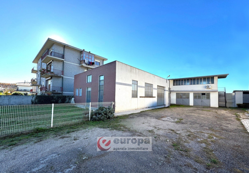 ALTE DI MONTECCHIO MAGGIORE: Proponiamo in vendita, abitazione unifamiliare con parco alberato co...