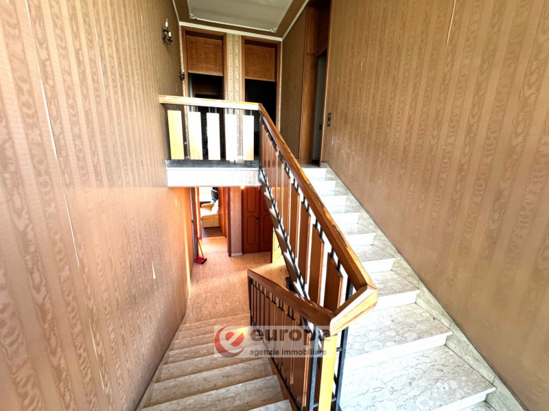 ALTE DI MONTECCHIO MAGGIORE: Proponiamo in vendita, abitazione unifamiliare con parco alberato co...