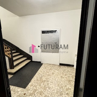 RIF: 102NM - PADOVA - PER INFO 340 335 8378 - 0444/310220

propongo in affitto un ufficio direzio...