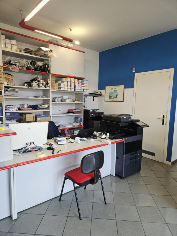 Scopri questa straordinaria opportunità di investimento nel cuore di Noventa Vicentina! Proponiam...