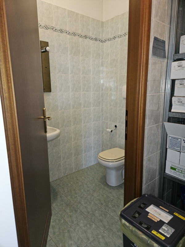 Scopri questa straordinaria opportunità di investimento nel cuore di Noventa Vicentina! Proponiam...