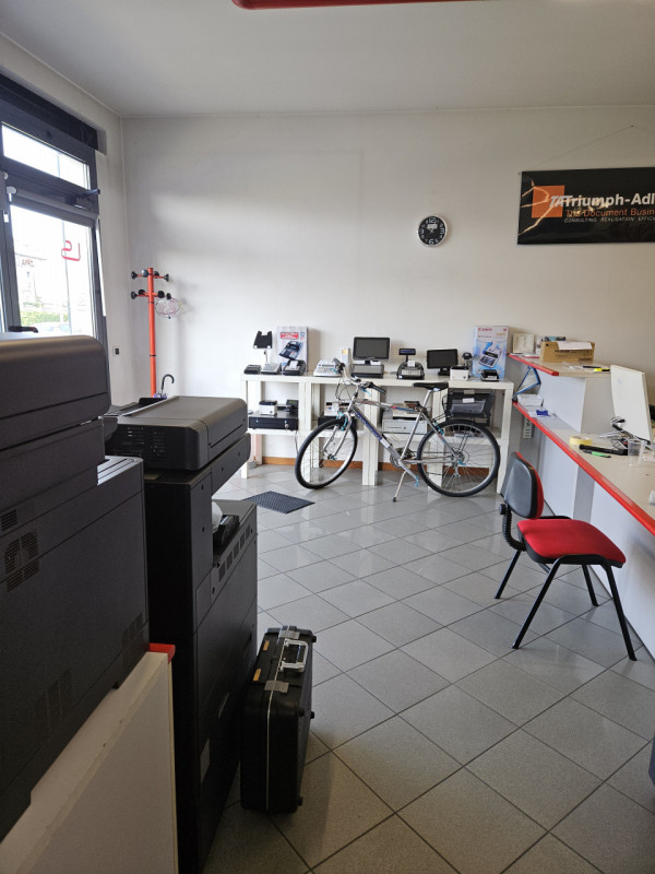 Scopri questa straordinaria opportunità di investimento nel cuore di Noventa Vicentina! Proponiam...