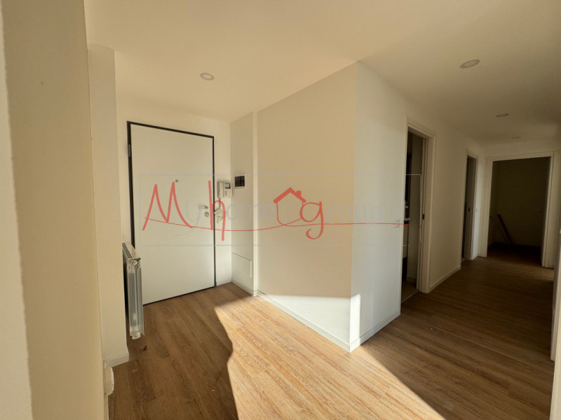 PADOVA ZONA STANGA - Proponiamo in esclusiva appartamento completamente rifatto a nuovo, con asce...